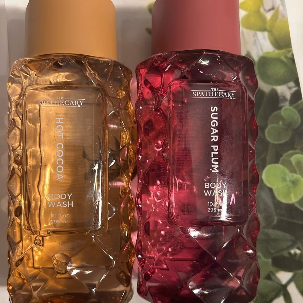 Hot Cocoa & Sugar Plum Body Wash Duo🎉10 Fl OZ each